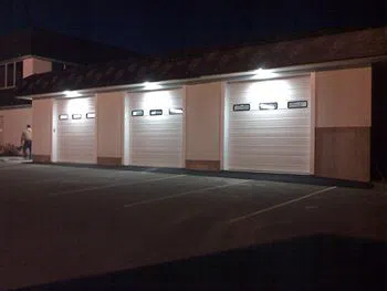 Garage Door Solution Service Minneapolis, MN 612-886-3177 - com-gdr-16m